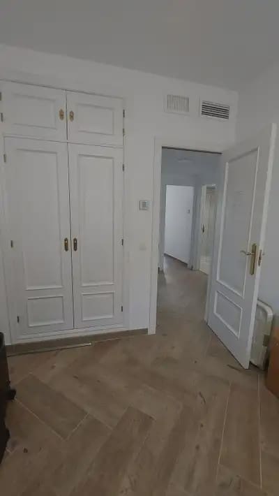 4 bedroom Beach Apartment for sale in Benalmadena with pool garage - € 555,000 (Ref: 10102847)