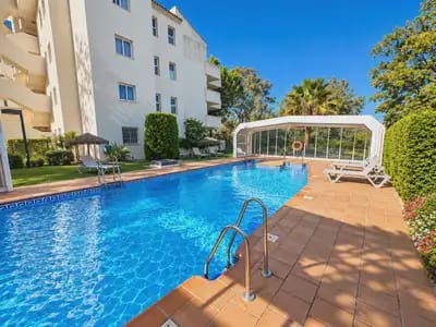 2 sovrum Lägenhet till salu i Elviria, Marbella med pool garage - 419 000 € (Ref: 10102848)