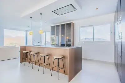 4 soveværelse Villa til salg i Ojen med swimmingpool garage - € 1.980.000 (Ref: 10115993)