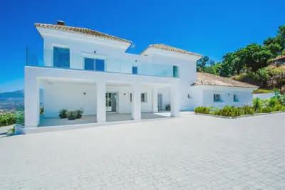 4 soverom Villa til salgs i Ojen med svømmebasseng garasje - € 1 980 000 (Ref: 10115993)