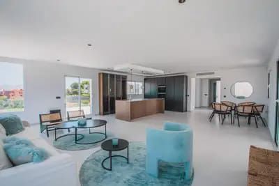 4 soverom Villa til salgs i Ojen med svømmebasseng garasje - € 1 980 000 (Ref: 10115993)