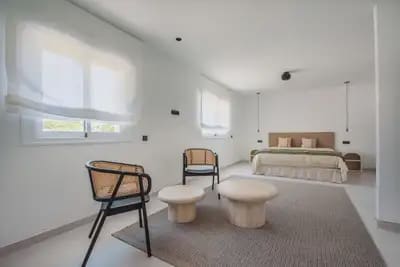 4 soveværelse Villa til salg i Ojen med swimmingpool garage - € 1.980.000 (Ref: 10115993)