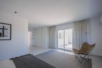 4 soveværelse Villa til salg i Ojen med swimmingpool garage - € 1.980.000 (Ref: 10115993)