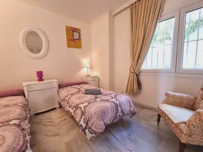 3 sypialnia Apartament na sprzedaż w Ojen z basenem garażem - 495 000 € (Ref: 10115994)