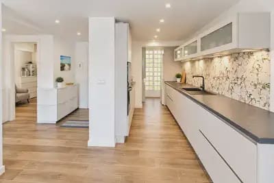 2 soverom Leilighet til salgs i Cabopino - Artola, Marbella med svømmebasseng garasje - € 489 000 (Ref: 10120180)