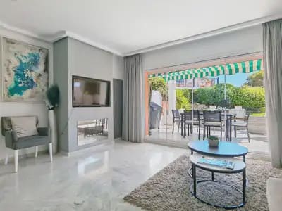 4 makuuhuone Rivitalo myytävänä paikassa Cabopino - Artola, Marbella mukana uima-altaan - 675 000 € (Ref: 10120181)