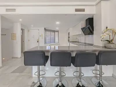 4 makuuhuone Rivitalo myytävänä paikassa Cabopino - Artola, Marbella mukana uima-altaan - 675 000 € (Ref: 10120181)
