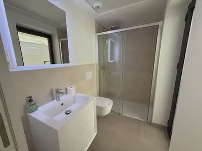 2 soveværelse Lejlighed til salg i Fuengirola med swimmingpool garage - € 695.000 (Ref: 10121091)