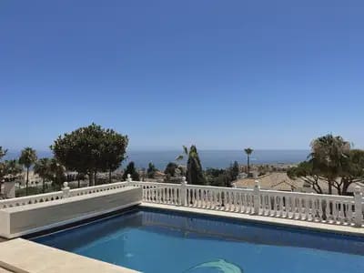 6 makuuhuone Huvila myytävänä paikassa Riviera del Sol, Mijas mukana uima-altaan 
autotalli - 2 995 000 € (Ref: 10127537)