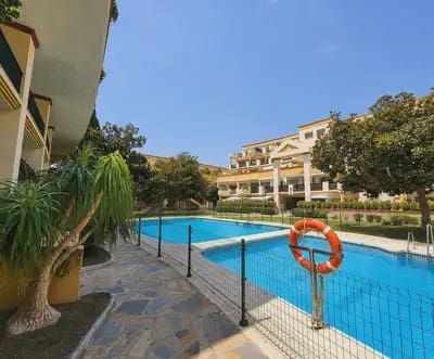 Apartamento Playa de 1 habitación en Elviria, Marbella en venta con piscina garaje - 360.000 € (Ref: 10127541)