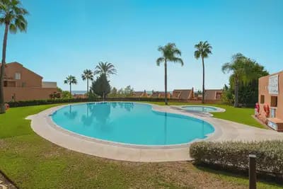 Ático de 2 habitaciones en Marbella en venta con piscina garaje - 435.000 € (Ref: 10130134)