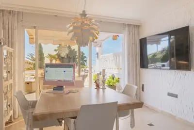 4 makuuhuone Huvila myytävänä paikassa Benalmadena mukana uima-altaan 
autotalli - 2 350 000 € (Ref: 10131988)