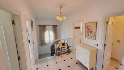 5 quarto Moradia para venda em Marbella com piscina garagem - 1 300 000 € (Ref: 10131992)
