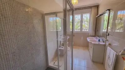 5 quarto Moradia para venda em Marbella com piscina garagem - 1 300 000 € (Ref: 10131992)