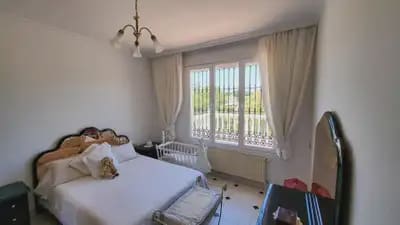 5 quarto Moradia para venda em Marbella com piscina garagem - 1 300 000 € (Ref: 10131992)