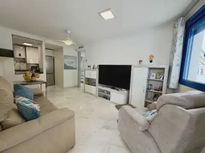 2 soveværelse Lejlighed til salg i Playa de los Boliches, Fuengirola med garage - € 319.000 (Ref: 10142616)