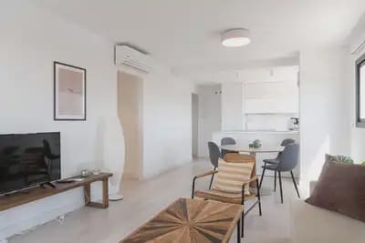 2 soverom Leilighet til salgs i Las Flores, Mijas med svømmebasseng garasje - € 449 000 (Ref: 10155273)