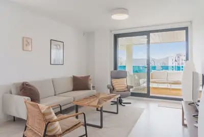 2 soverom Leilighet til salgs i Las Flores, Mijas med svømmebasseng garasje - € 449 000 (Ref: 10155273)