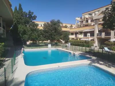 1 slaapkamer Strandappartement te koop in Elviria, Marbella met zwembad garage - € 375.000 (Ref: 10157887)