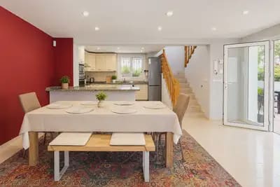 3 sypialnia Willa na sprzedaż w El Rosario, Marbella z basenem garażem - 850 000 € (Ref: 10159673)