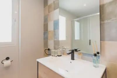 7 bedroom Semi-detached Villa for sale in Benalmadena with pool garage - € 610,000 (Ref: 10161779)