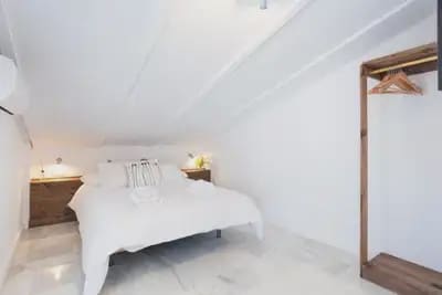 7 bedroom Semi-detached Villa for sale in Benalmadena with pool garage - € 610,000 (Ref: 10161779)