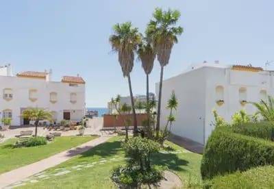 7 bedroom Semi-detached Villa for sale in Benalmadena with pool garage - € 610,000 (Ref: 10161779)