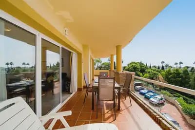 Piso de 3 habitaciones en Calahonda, Mijas en venta con piscina garaje - 455.000 € (Ref: 10168808)