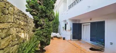 2 bedroom Beach Apartment for sale in Marbella with pool garage - € 340,000 (Ref: 10168811)