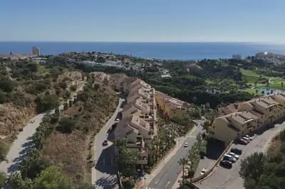 3 soverom Penthouse til salgs i Benalmadena med svømmebasseng garasje - € 559 000 (Ref: 10171588)