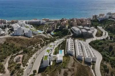 2 soveværelse Strandlejlighed til salg i Fuengirola med swimmingpool garage - € 498.000 (Ref: 10173933)