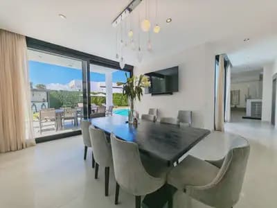 5 camera da letto Villa in vendita in El Rosario, Marbella con piscina garage - 3.900.000 € (Rif: 10173934)