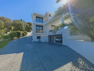 Chalet de 5 habitaciones en Marbella en venta con piscina garaje - 3.900.000 € (Ref: 10173934)