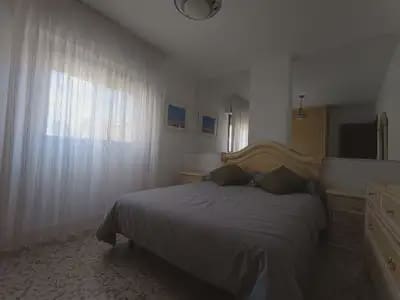 Piso de 4 habitaciones en Fuengirola en venta con garaje - 295.000 € (Ref: 10177143)