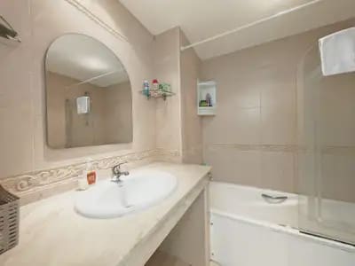 3 soveværelse Rækkehus til salg i Marbella med swimmingpool garage - € 595.000 (Ref: 10180610)