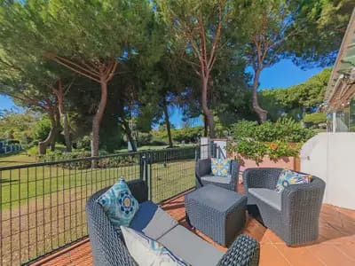 3 soveværelse Rækkehus til salg i Marbella med swimmingpool garage - € 595.000 (Ref: 10180610)