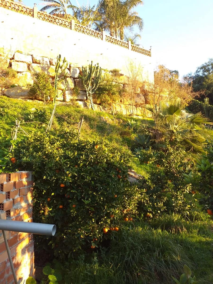 4 makuuhuone Huvila myytävänä paikassa Marbella mukana uima-altaan 
autotalli - 1 600 000 € (Ref: 6400537)