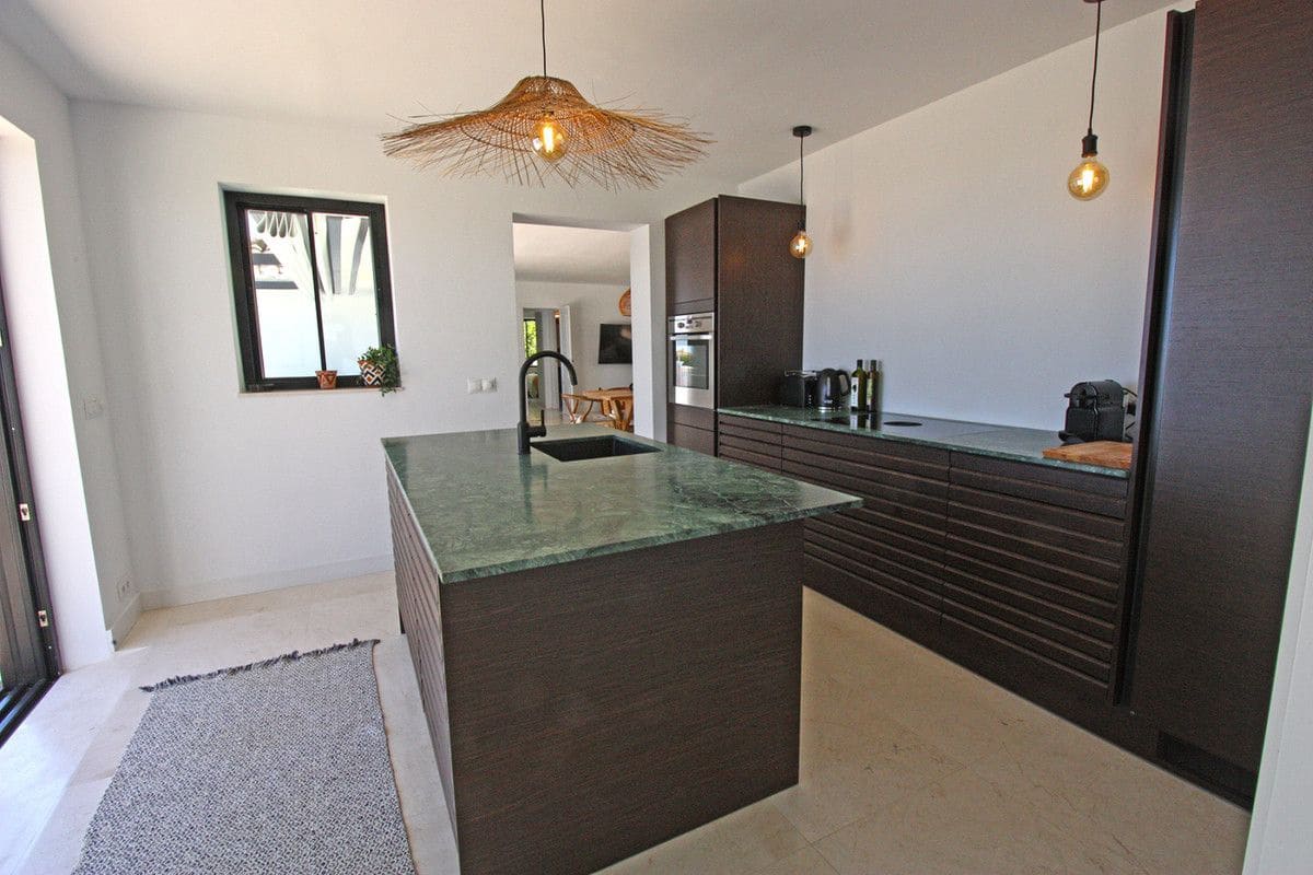 4 sypialnia Willa na sprzedaż w Benalmadena z basenem garażem - 1 600 000 € (Ref: 9274742)