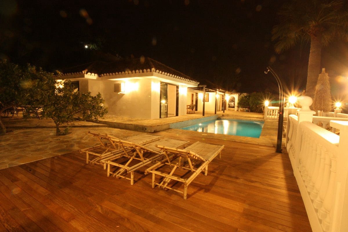 4 sypialnia Willa na sprzedaż w Benalmadena z basenem garażem - 1 600 000 € (Ref: 9274742)