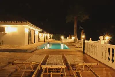 4 bedroom Villa for sale in Benalmadena with pool garage - € 1,600,000 (Ref: 9274742)