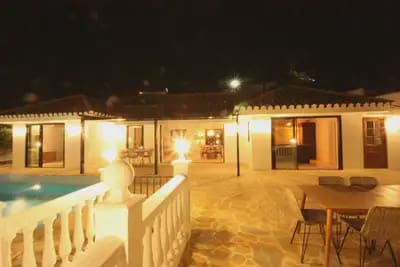 4 bedroom Villa for sale in Benalmadena with pool garage - € 1,600,000 (Ref: 9274742)