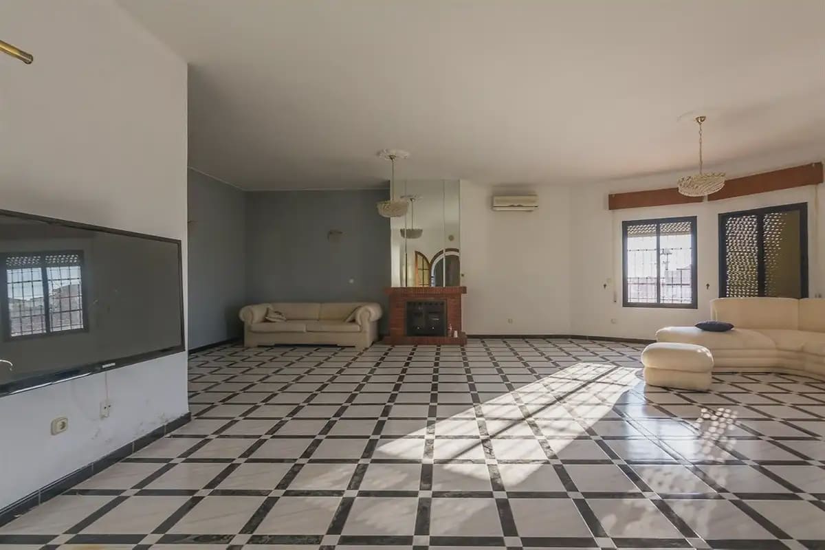 7 bedroom Villa for sale in Benalmadena with pool garage - € 1,545,000 (Ref: 9274743)