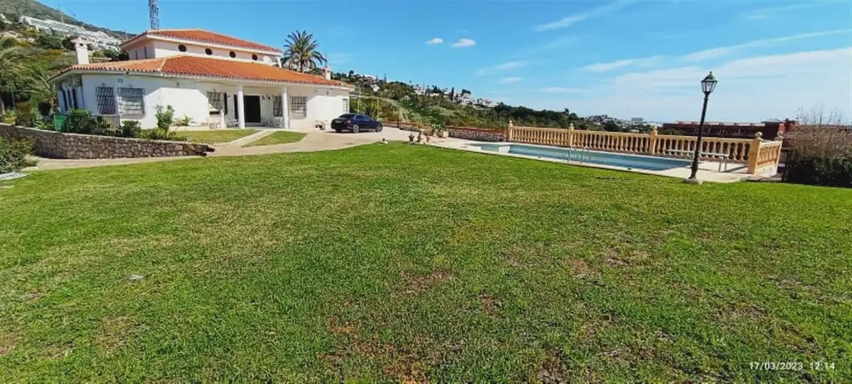 7 bedroom Villa for sale in Benalmadena with pool garage - € 1,545,000 (Ref: 9274743)