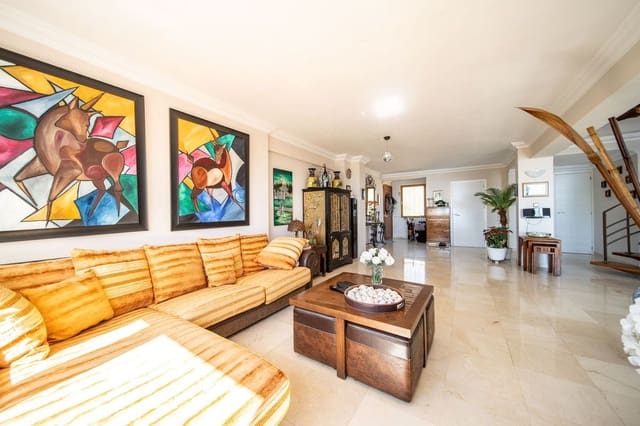 3 chambre Penthouse à vendre à Centro ciudad, Fuengirola avec piscine garage - 689 000 € (Ref: 9274745)