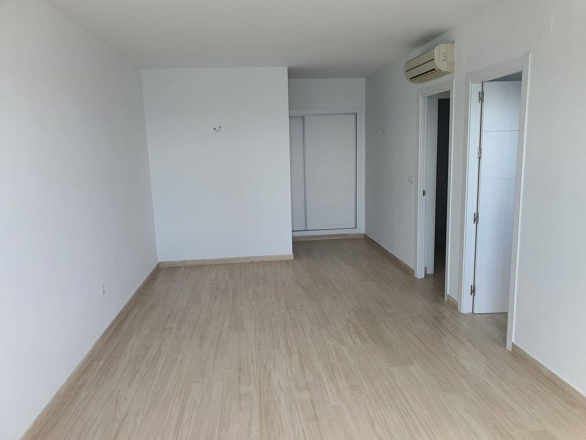 2 soveværelse Penthouse til salg i Fuengirola med swimmingpool garage - € 550.000 (Ref: 9274747)