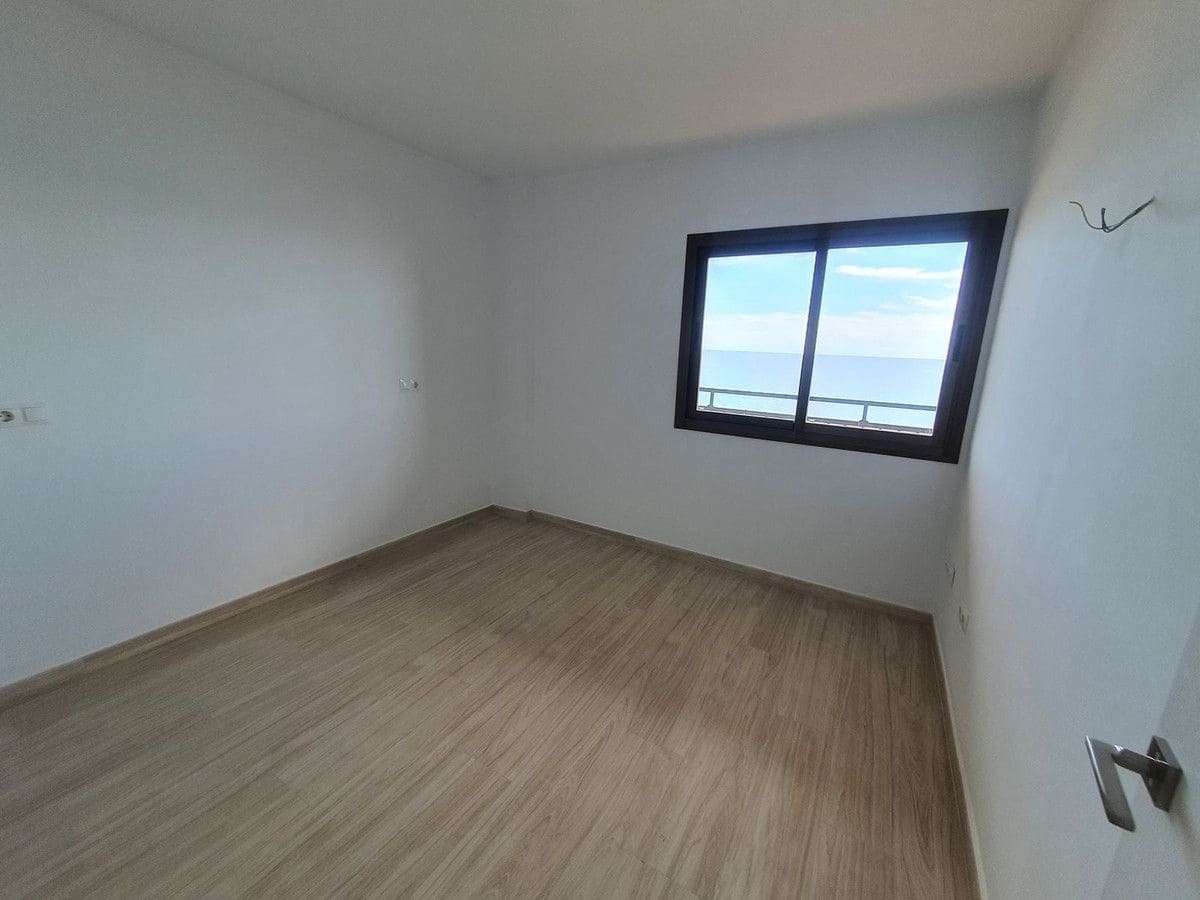 2 soveværelse Penthouse til salg i Fuengirola med swimmingpool garage - € 550.000 (Ref: 9274747)
