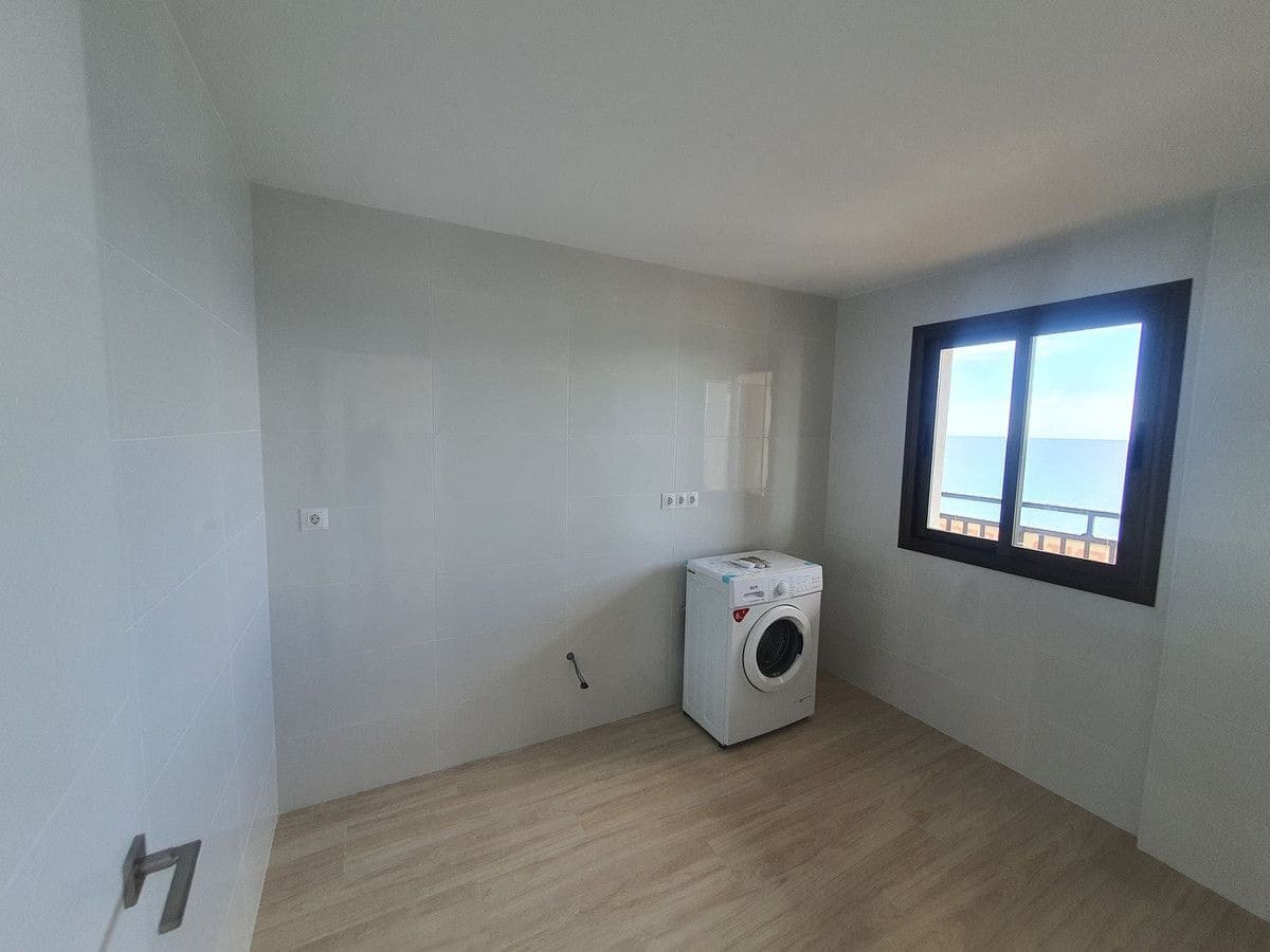 2 soveværelse Penthouse til salg i Fuengirola med swimmingpool garage - € 550.000 (Ref: 9274747)