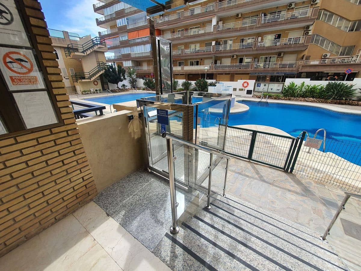 2 soveværelse Penthouse til salg i Fuengirola med swimmingpool garage - € 550.000 (Ref: 9274747)