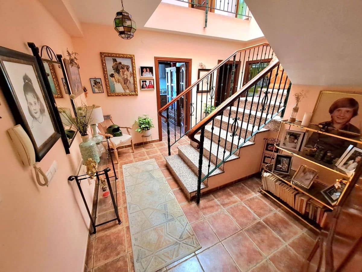 6 soveværelse Villa til salg i Mijas med swimmingpool garage - € 765.000 (Ref: 9274749)