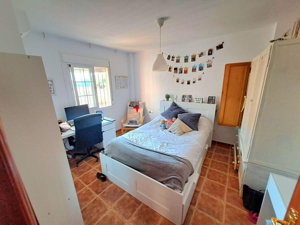 6 bedroom Villa for sale in Mijas with pool garage - € 765,000 (Ref: 9274749)